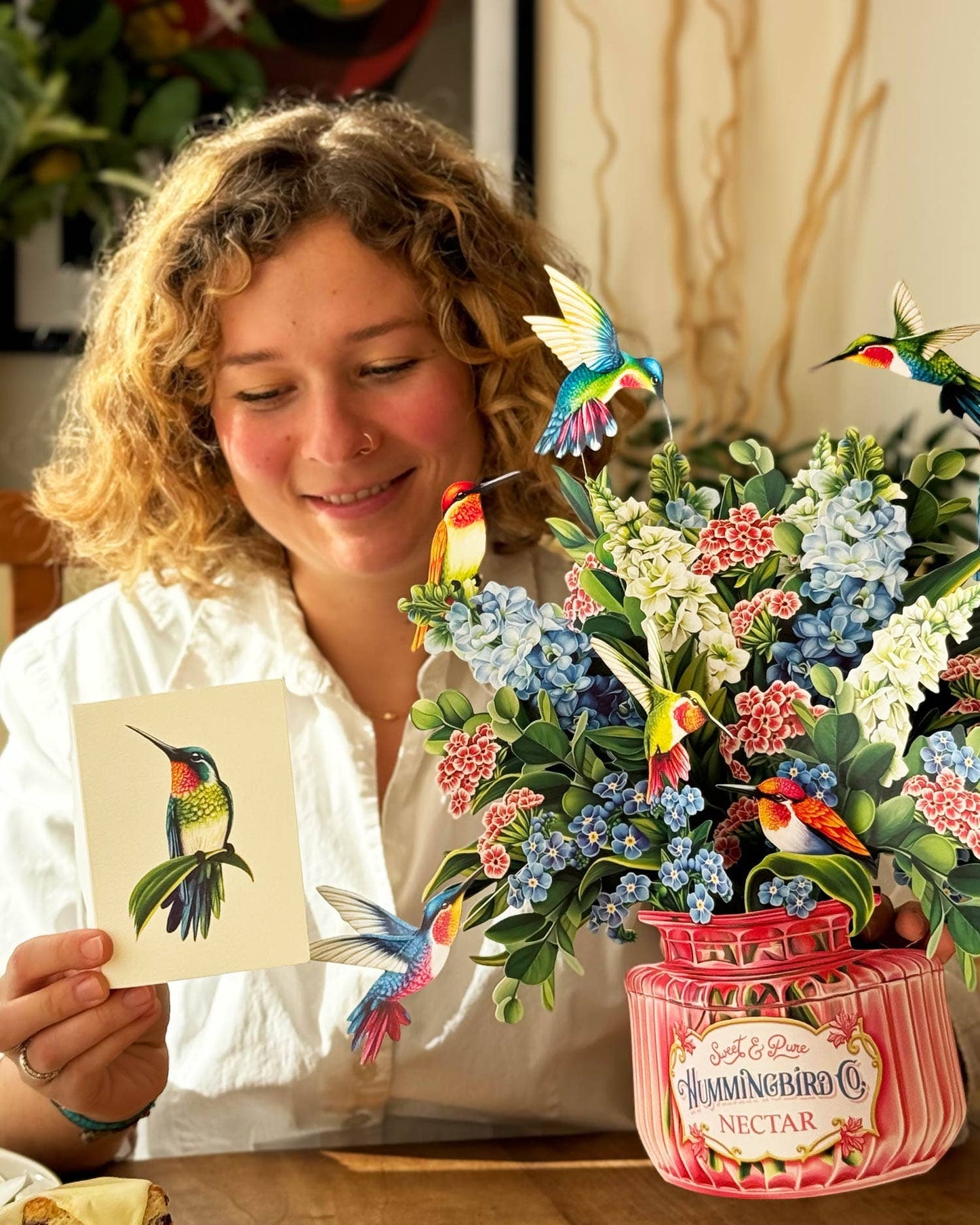 Hummingbird Oasis Pop - up Greeting Card - Heart & Home Flowers